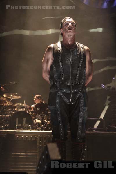 RAMMSTEIN - 2009-12-09 - PARIS - Bercy - 